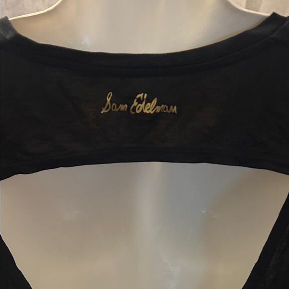 Sam Edelman’s Barre and Beautiful Open back Top with Gold Print - Picture 5 of 6